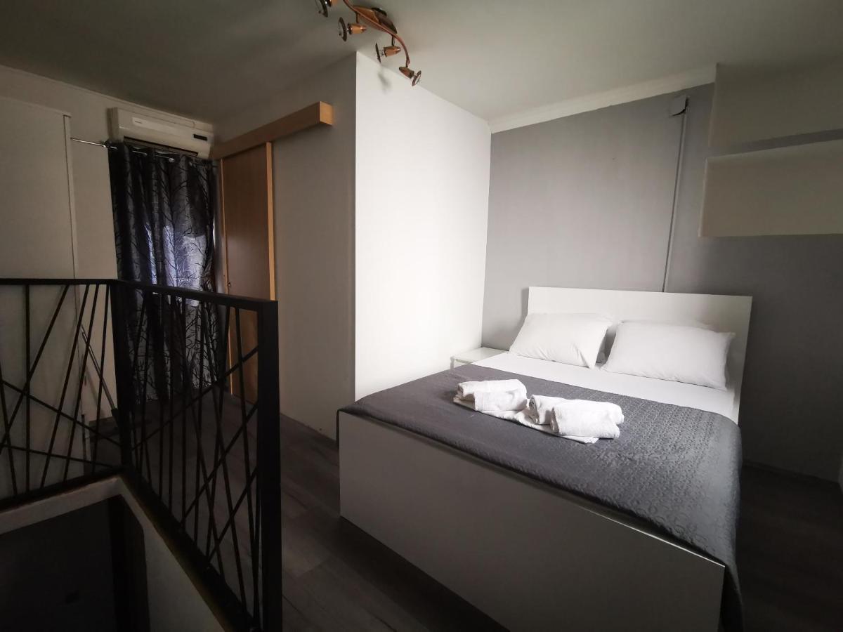 Rooms Pama Split Luaran gambar