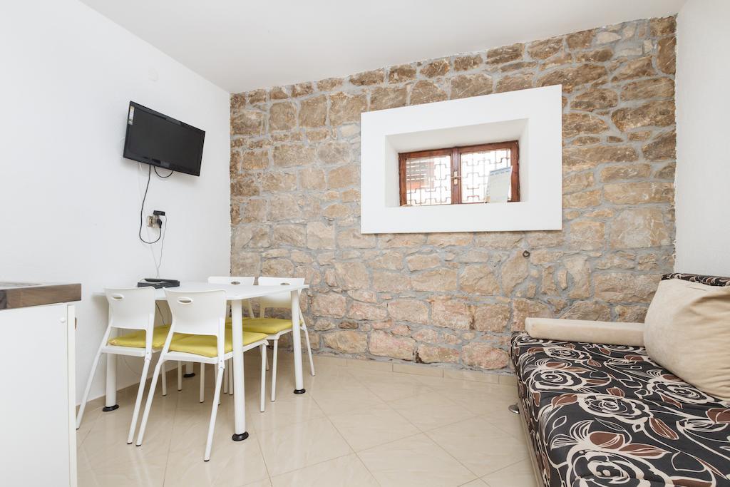 Rooms Pama Split Luaran gambar